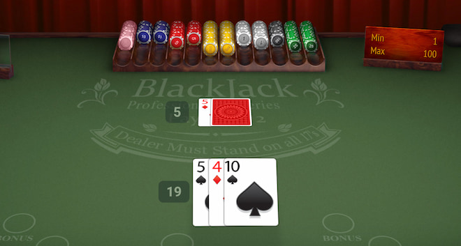 Blackjack peli alkaa panoksen asettamisella ja jatkuu korttien jaolla.